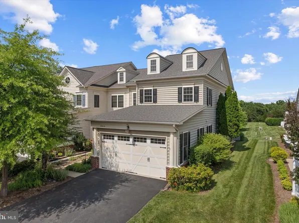 20494 Casablanca Dr, Ashburn, VA 20147