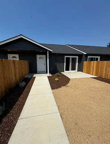 150 Seroba Cir Photo 1