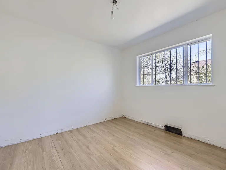 1403 N Uinta St — Photo 8