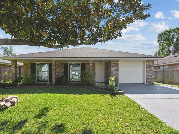 24 Dunleith Dr, Destrehan, LA 70047