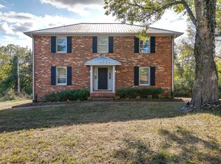 1023 Chicasaw Trl, Columbia, TN 38401