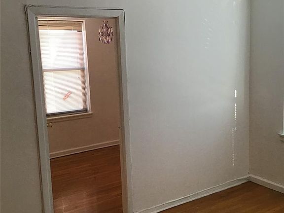 3rd image of 2244 Bronx Park E APT 6F