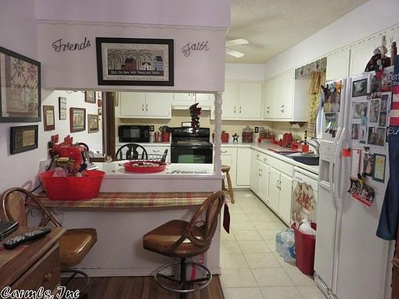 2nd image of 816 Leewood Dr