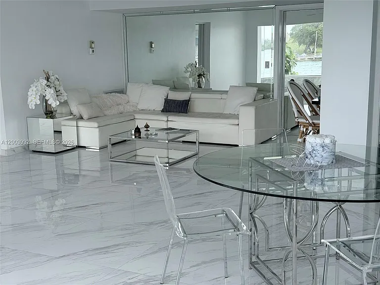 286 Bal Bay Dr #2B — Photo 1