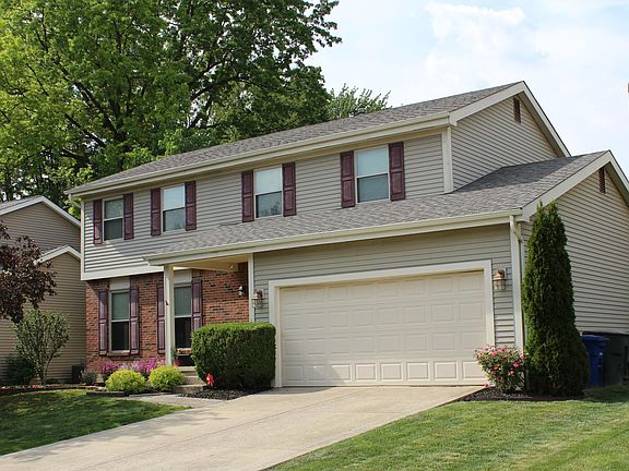 2nd image of 764 English Oak Ct