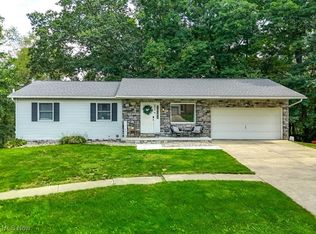 886 Woods Edge Ct, Wooster, OH 44691
