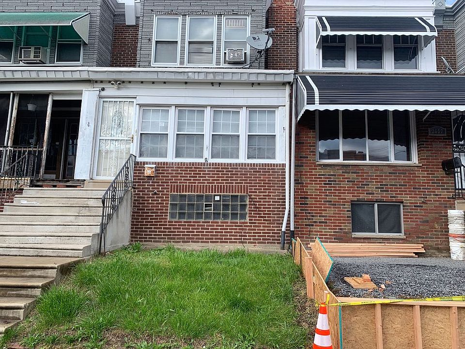 1st image of 2655 Massey St