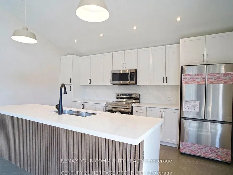 236 Simcoe Ave — Photo 20