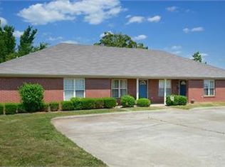 194 Lannes West Dr APT A, Killen, AL 35645