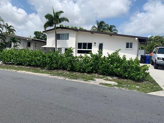2nd image of 24 Sugarloaf Ln