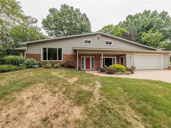 295 Mark Dr, Tallmadge, OH 44278