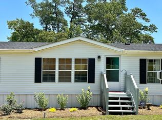 1064 Lori Ln, Manning, SC 29102