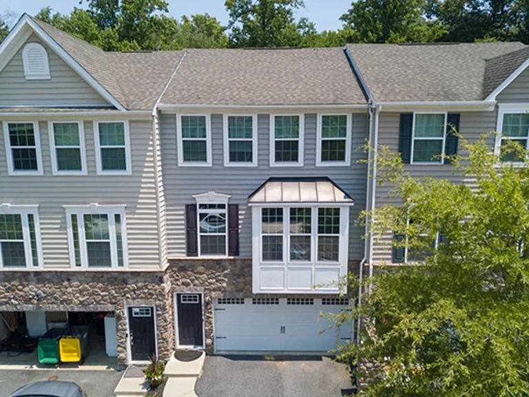 220 W General Grey Ct — Photo 2