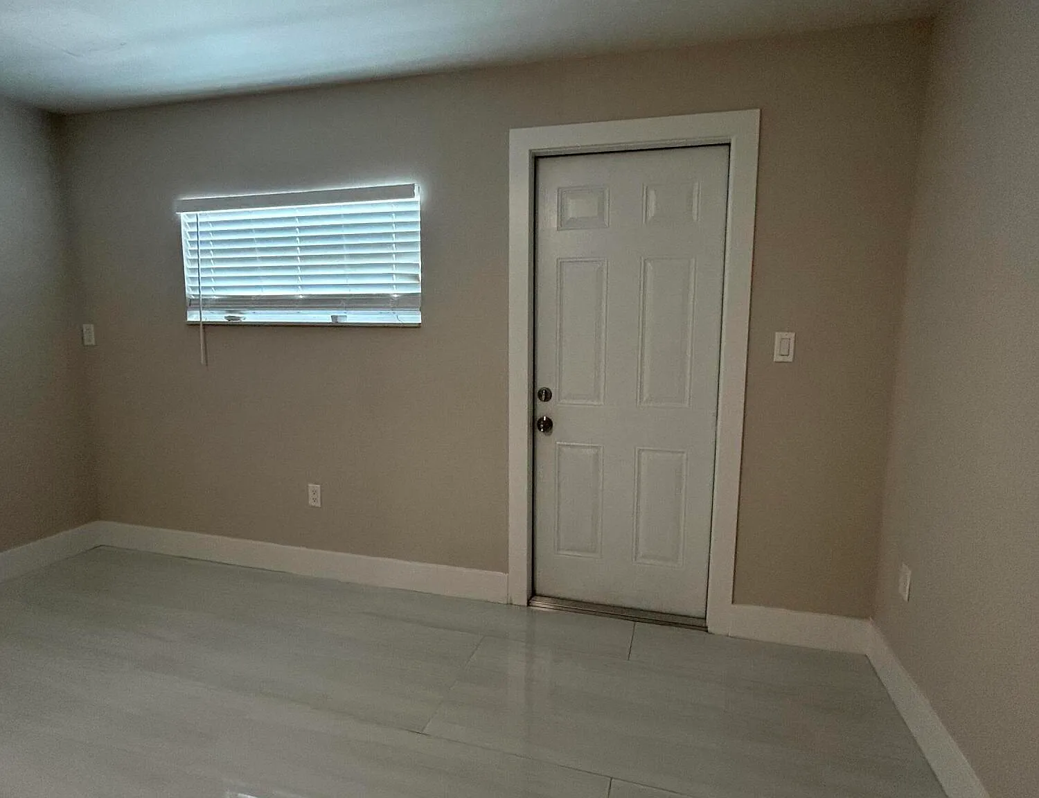 Studio, 1.0 bath, 1216 sqft, $1,300 — Photo 3