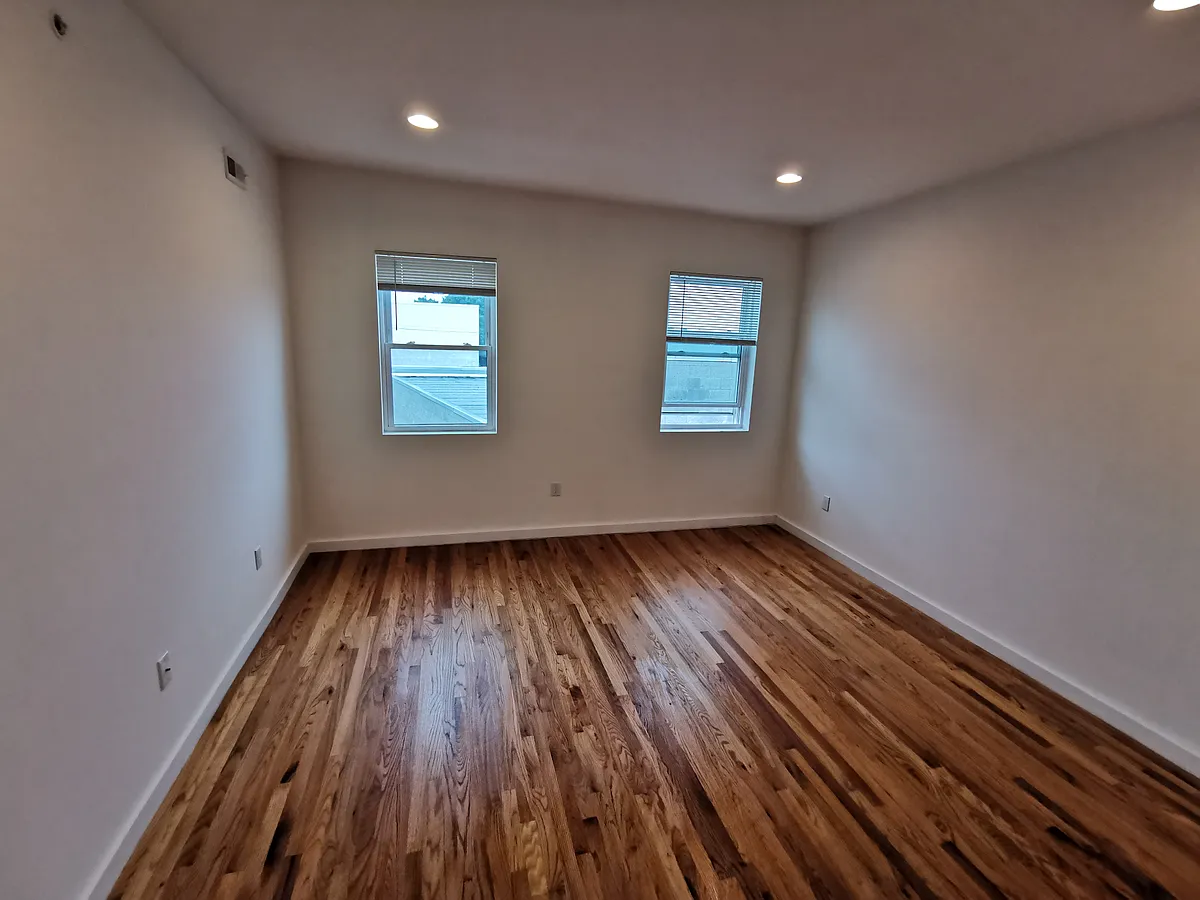 Building Photo - 521 N 34th St #D2