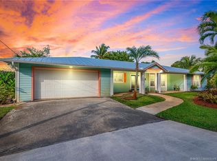 568 SW Hidden River Ave, Palm City, FL 34990