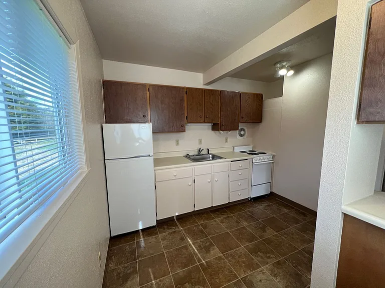 9178 NW Seal Rock St — Photo 15