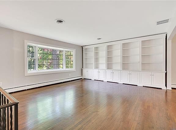 4th image of 5 Richards Ct