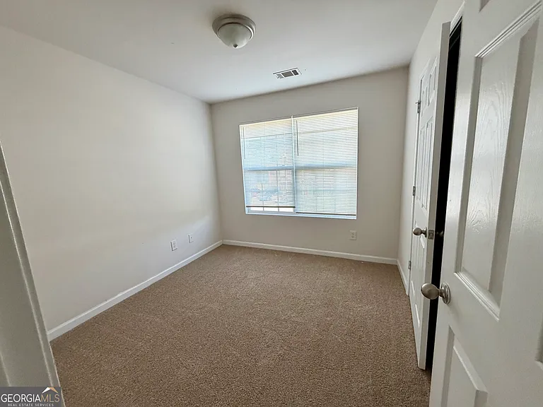 729 Wheel House Ln — Photo 3