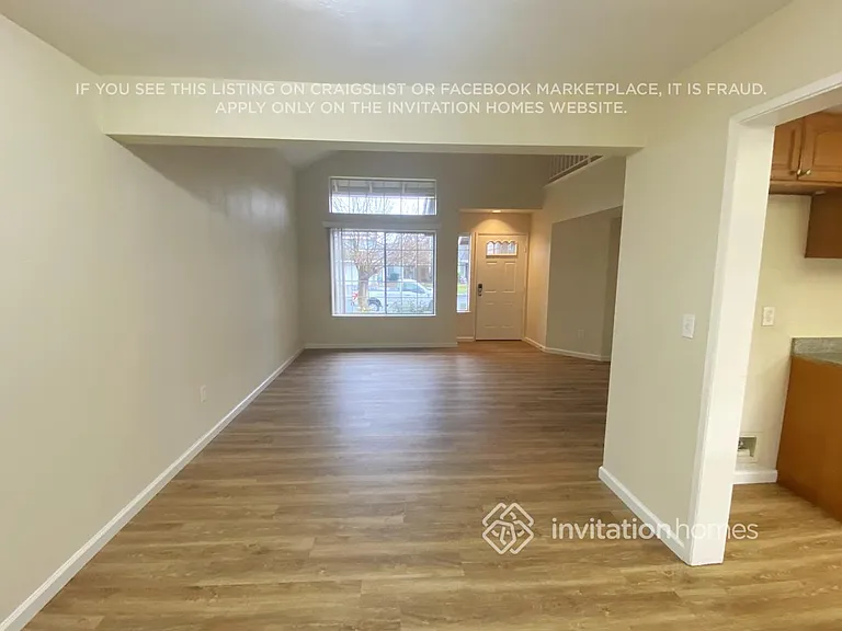 152 Drake Ct — Photo 3