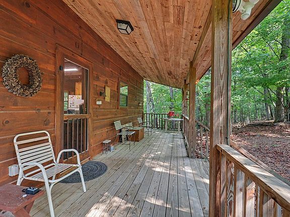 5th image of 185 Falling Waters Ln