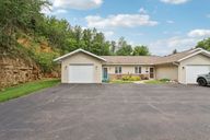 N Dewey Ave-S1207-001.jpg