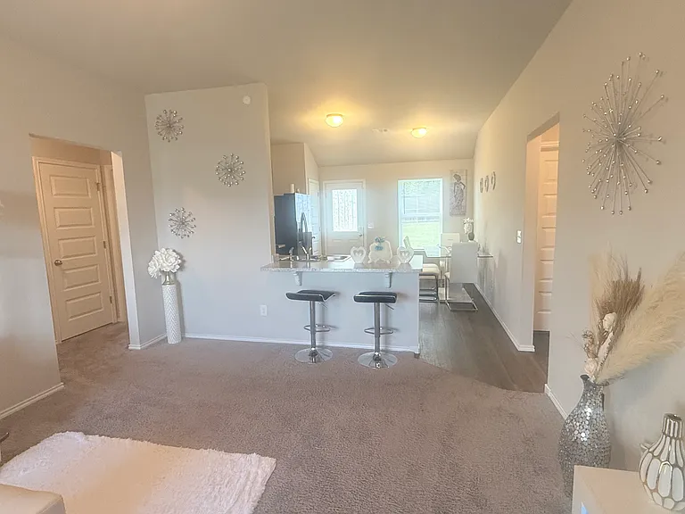 839 W Judy Dr — Photo 10