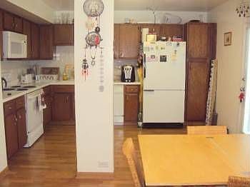 3rd image of 3946 Venice Ct