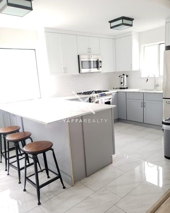1st image of 1553 Kimball St #2