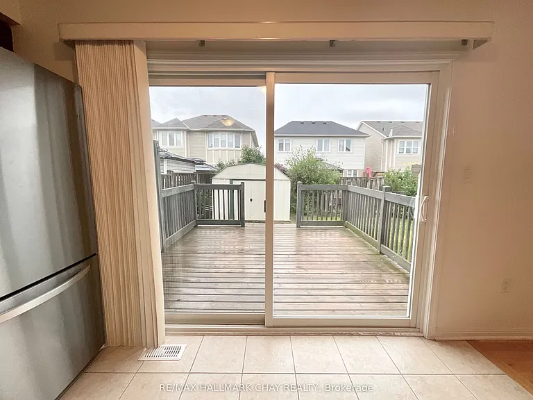 17 Ferris Ln — Photo 8