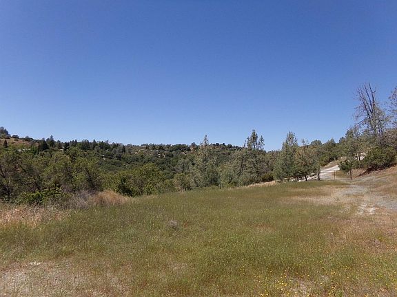 2nd image of 4660 Hart Dr
