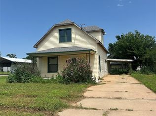 308 N Main St, Butler, OK 73625