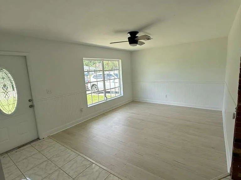 507 NW Billiar Ave — Photo 9