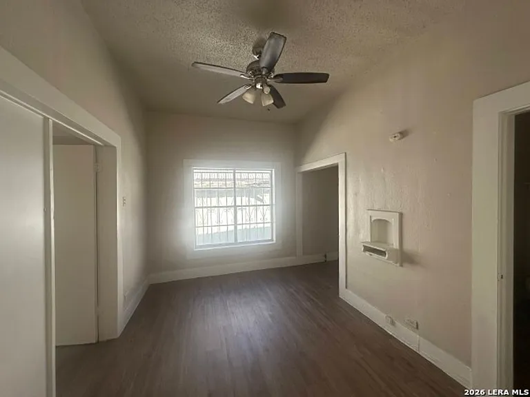 1209 El Paso St — Photo 7