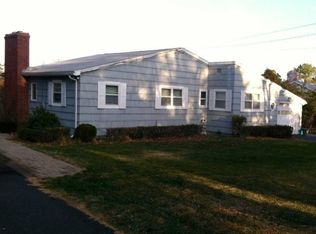 19 Arbutus Rd, Southampton, NY 11968