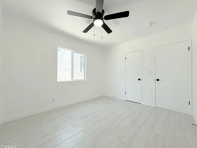 518 N Wilmington Ave — Photo 9