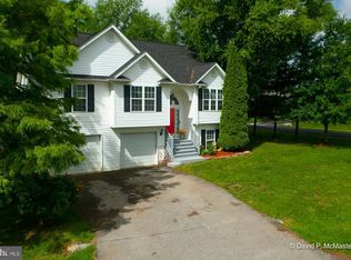 303 Barrel Horse Dr, Charles Town, WV 25414