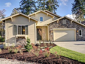 2nd image of 8761 Vashon Ct NE