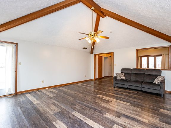 5th image of 232 N Liberty Ln