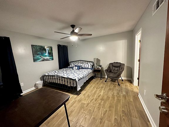 3rd image of 5386 Scottsdale Ave #1