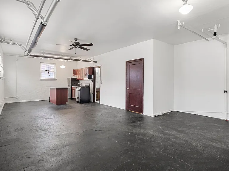 Butler Place Apartments — Photo 13