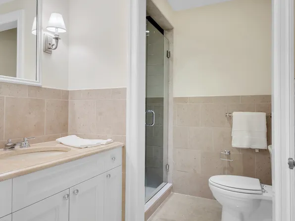 330 East 51st Street image 21 of 25