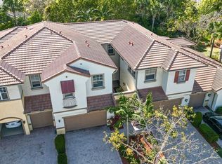 6074 NW 116th Dr, Pompano Beach, FL 33076