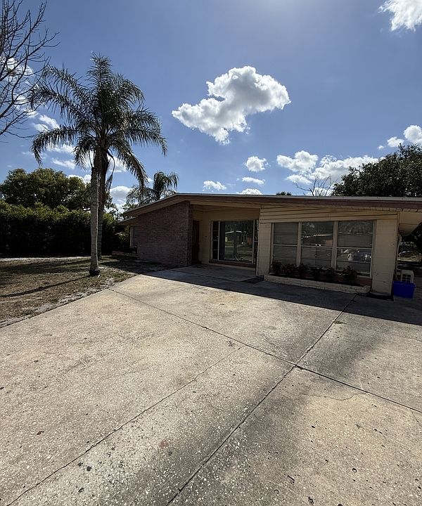 1st image of 2626 Laurel Ave