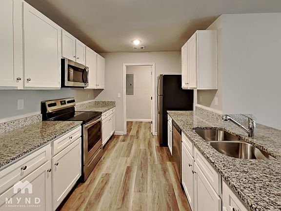 3rd image of 116 W Lexington Ave