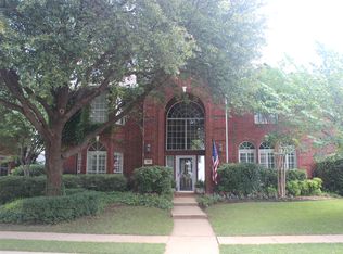 923 Inverness Cir, Highland Village, TX 75077