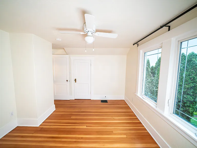 upstairs BR 2