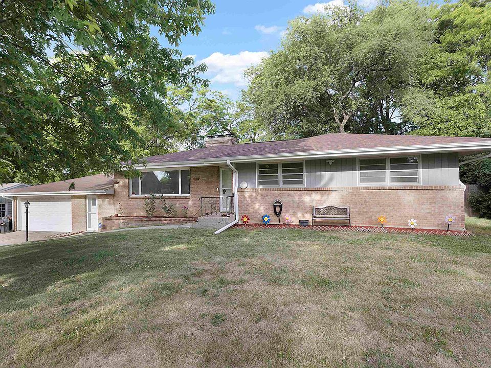 1st image of 123 Dawn Ave