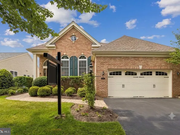 15164 Fog Mountain Cir, Haymarket, VA 20169