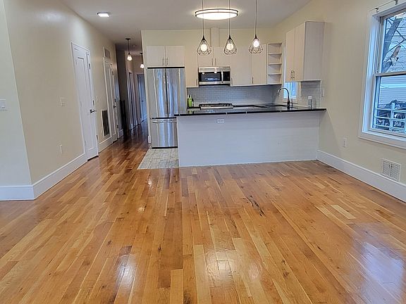 3rd image of 8 Yale Ave #1